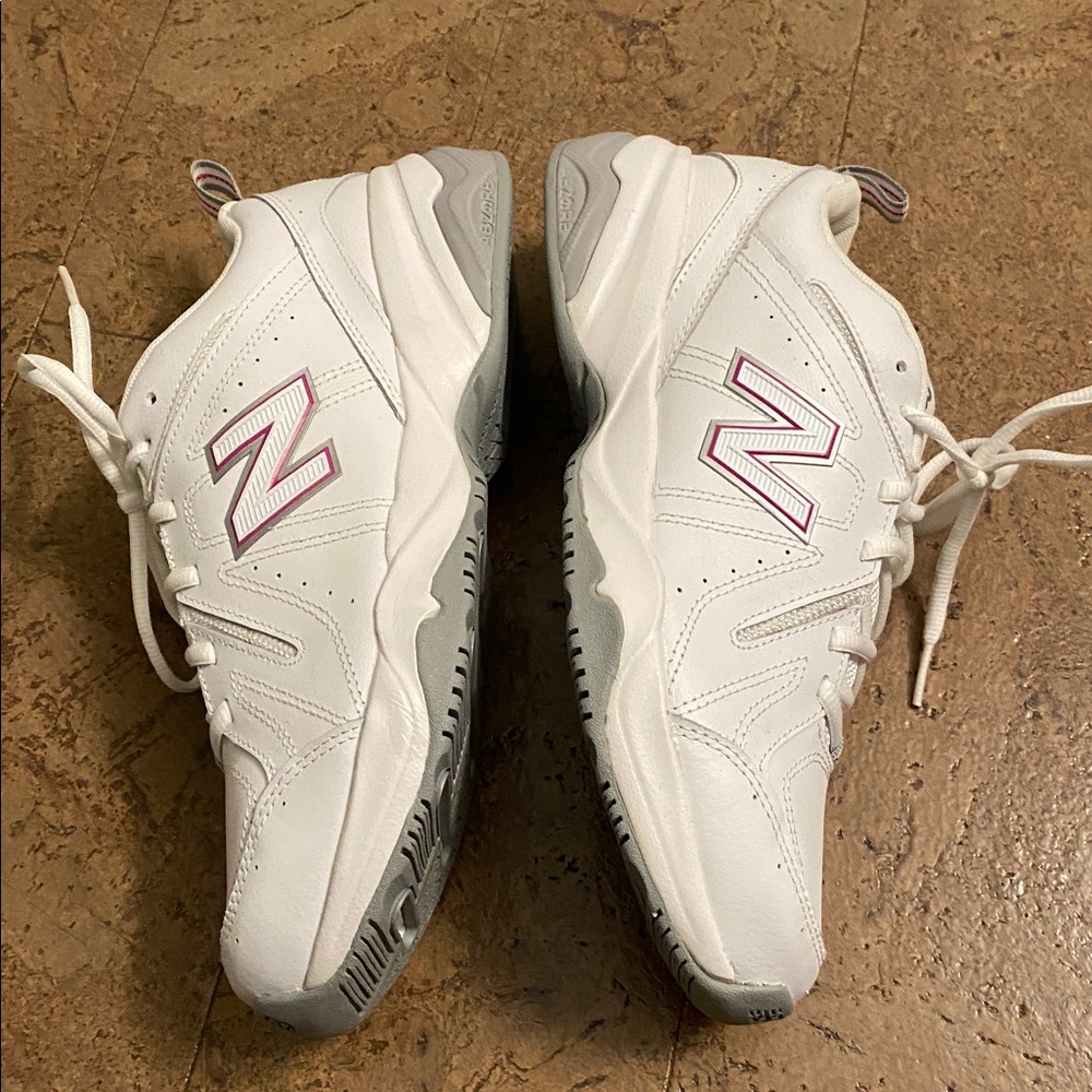 NIB New Balance White Athletic Shoes - Picture 3 of 11